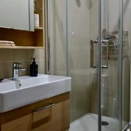 Charming For 4 People 1 Baby In The Heart Of Appartamento *