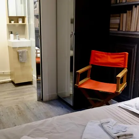 Charming For 4 People 1 Baby In The Heart Of Appartamento