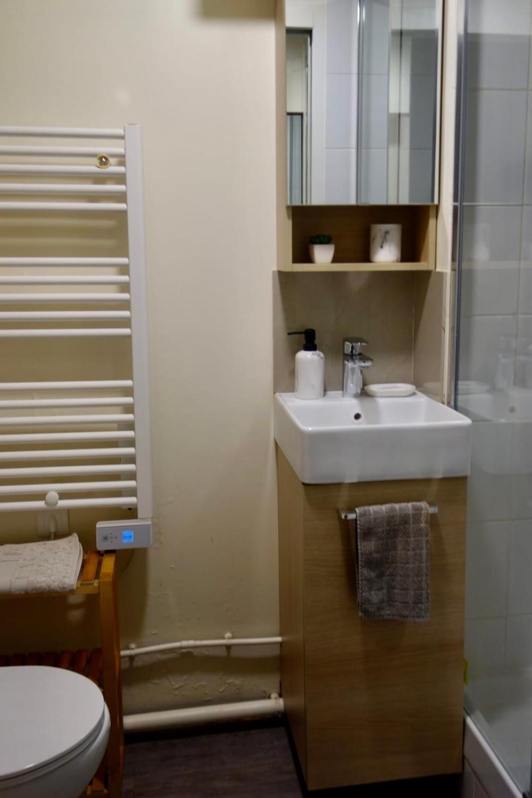 Charming For 4 People 1 Baby In The Heart Of Appartamento Parigi